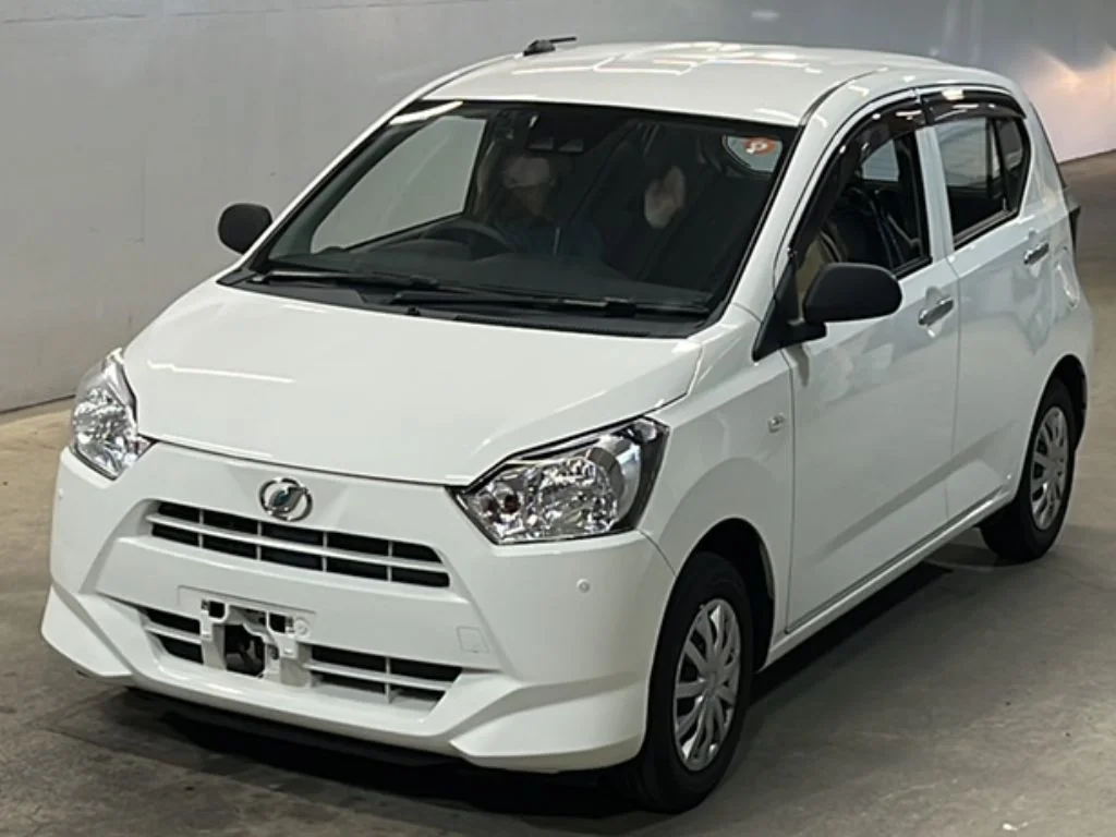 Daihatsu Mira e:S LA350S 2019